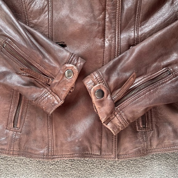 Danier Leather Jacket - Picture 4 of 7